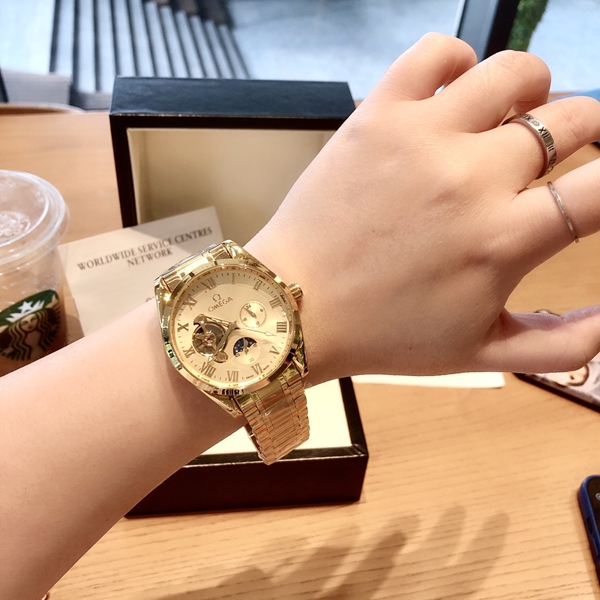 ブランド時計側面デザイン